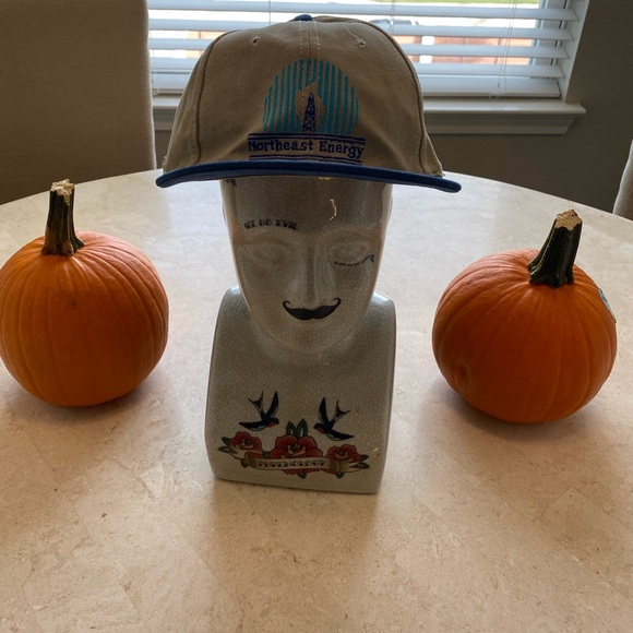 Energy company hat! 🧢 - Picture 2 of 4